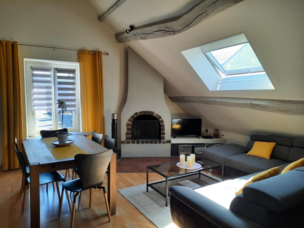 Grand Appartement Tout Confort Proche De Chambord Saint-Claude-de-Diray Bagian luar foto